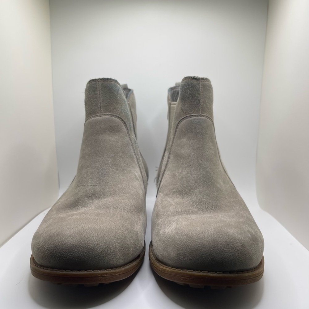 UGG Bonham Chelsea Boot - Picture 3 of 7